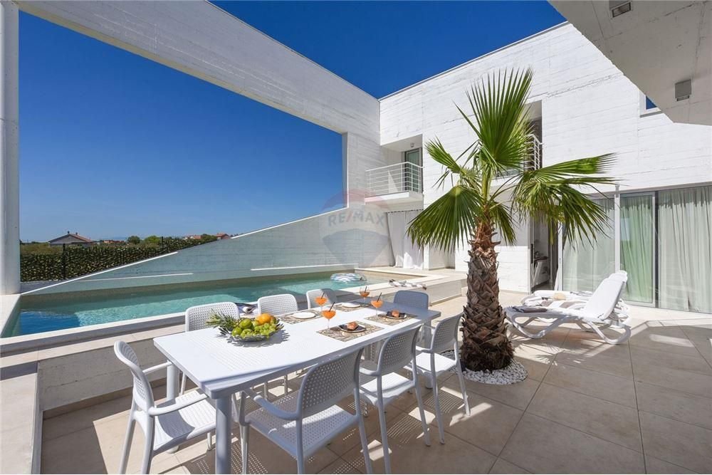 House For sale - Zadarska Debeljak
