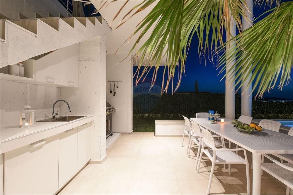 House For sale - Zadarska Debeljak