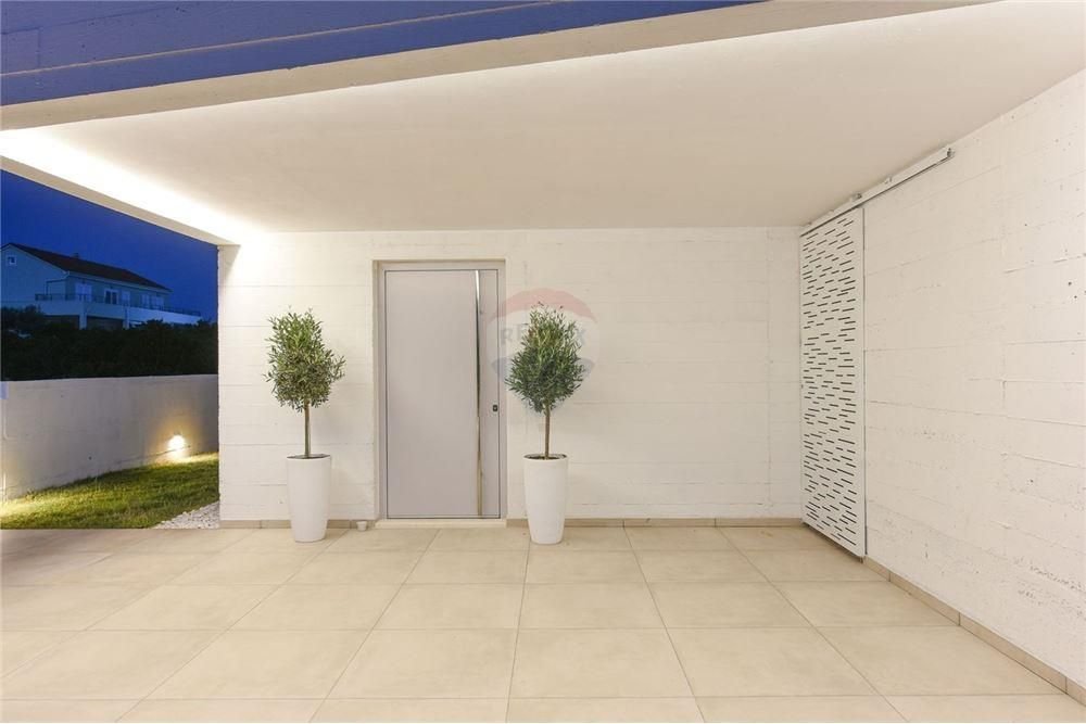 House For sale - Zadarska Debeljak