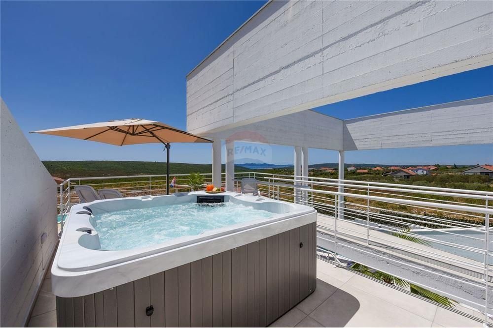 House For sale - Zadarska Debeljak