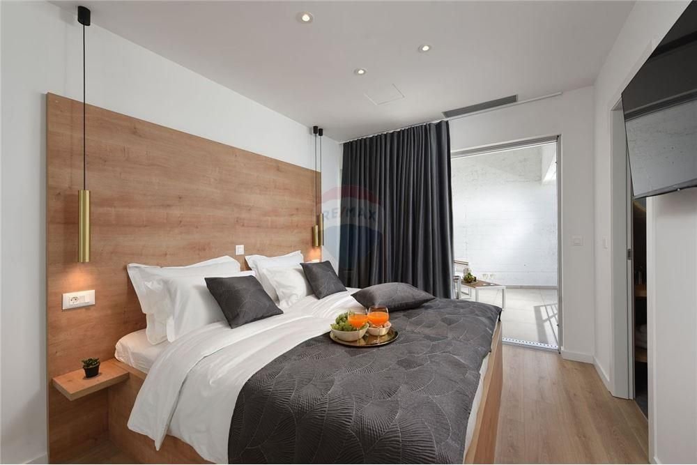 House For sale - Zadarska Debeljak