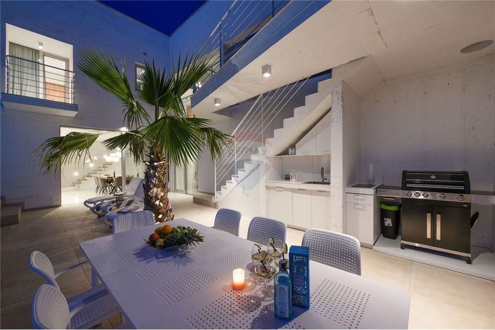 House For sale - Zadarska Debeljak