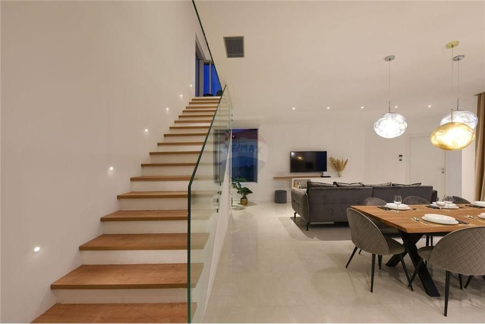 House For sale - Zadarska Debeljak