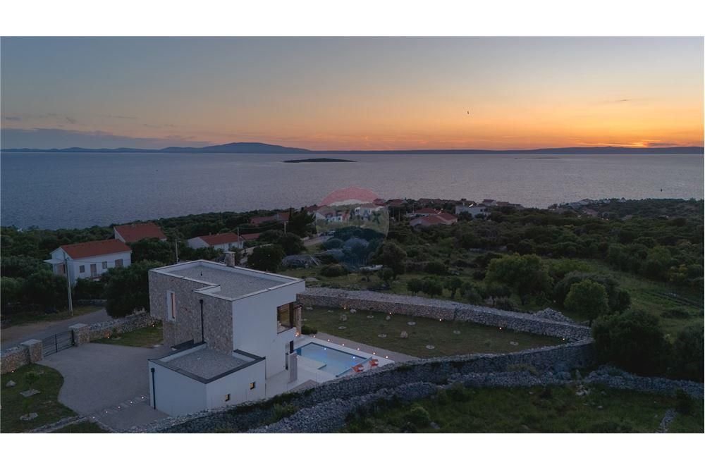 House For sale - Ličko-senjska Lun