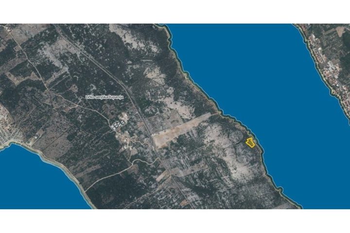 Zemljište na prodaju 33000 m² – Novalja