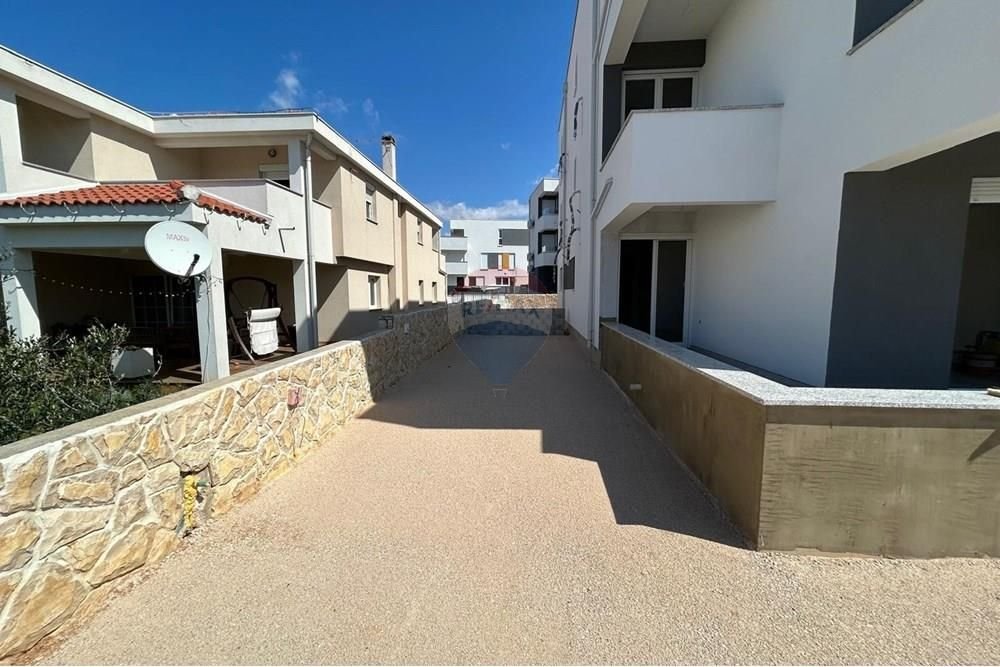 Apartma Naprodaj - Ličko-senjska Novalja