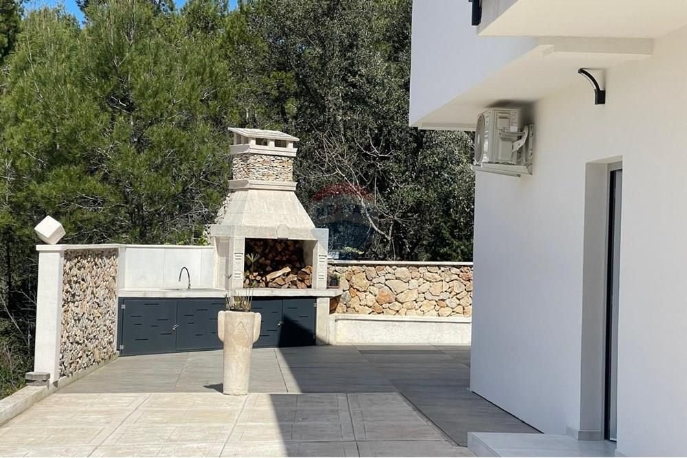 Kuća Na prodaju - Zadarska Lukoran