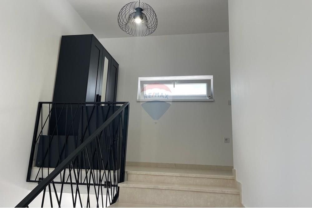 Kuća Na prodaju - Zadarska Lukoran