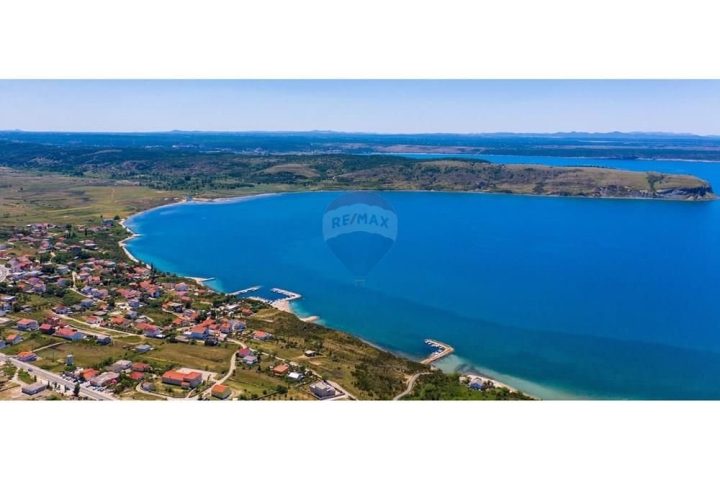 Działka na sprzedaż 1294 m² – Ražanac