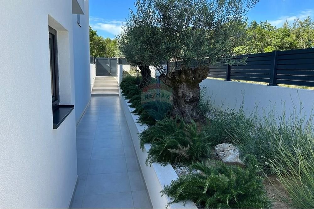 Haus Zu verkaufen - Zadarska Pridraga