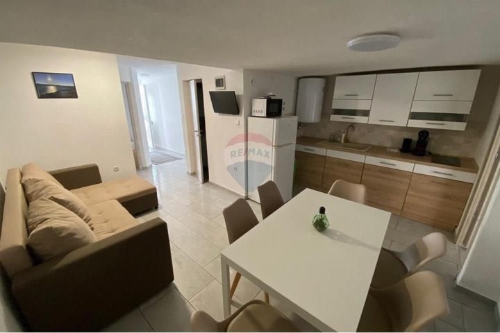 Dům na prodej 207 m² – Novalja