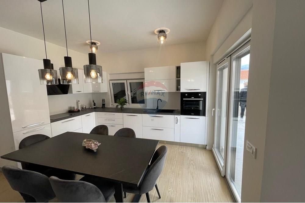 Apartma Naprodaj - Zadarska Vinjerac