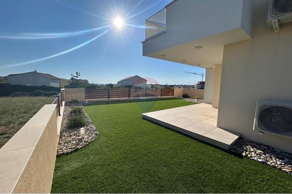 Flat For sale - Zadarska Povljana