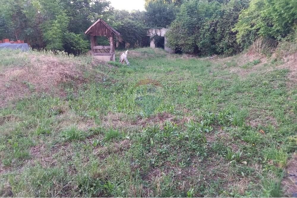 Parcela Naprodaj - Virovitičko-podravska Centar