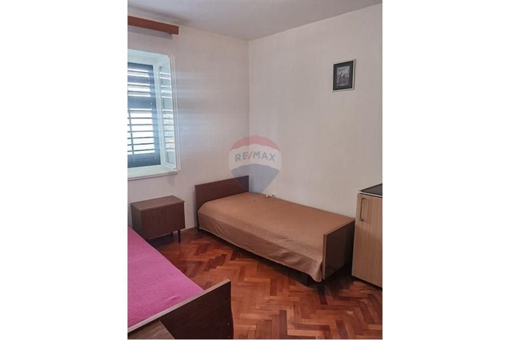 House For sale - Ličko-senjska Novalja