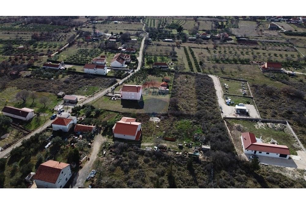 Parcela Na predaj - Zadarska Poličnik