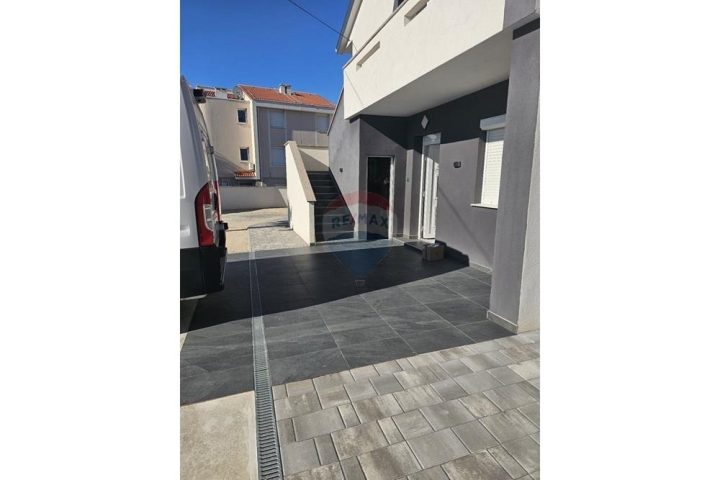 House For sale - Ličko-senjska Novalja - foto 2/13