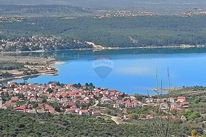 Zemljište na prodaju 7428 m² – Obrovac