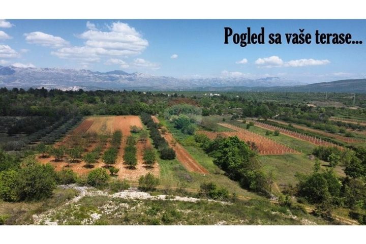 Zemljište na prodaju 660 m² – Novigrad
