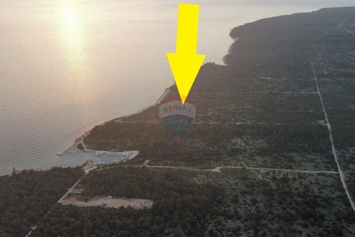 Pozemok na predaj 9000 m² – Vir