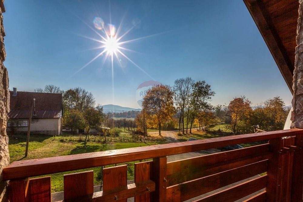 Casa In vendita - Ličko-senjska Konjsko Brdo