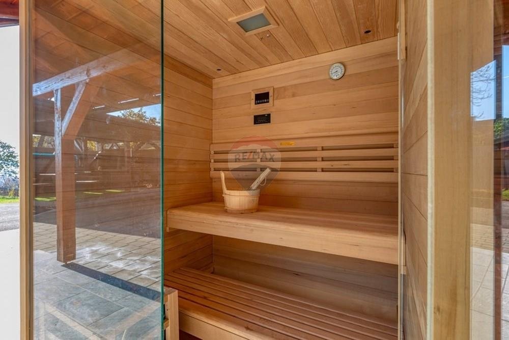 Casa In vendita - Ličko-senjska Konjsko Brdo