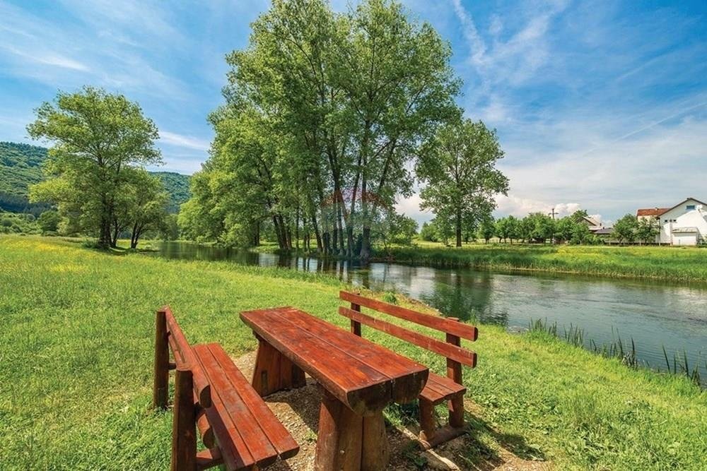 Casa In vendita - Ličko-senjska Konjsko Brdo