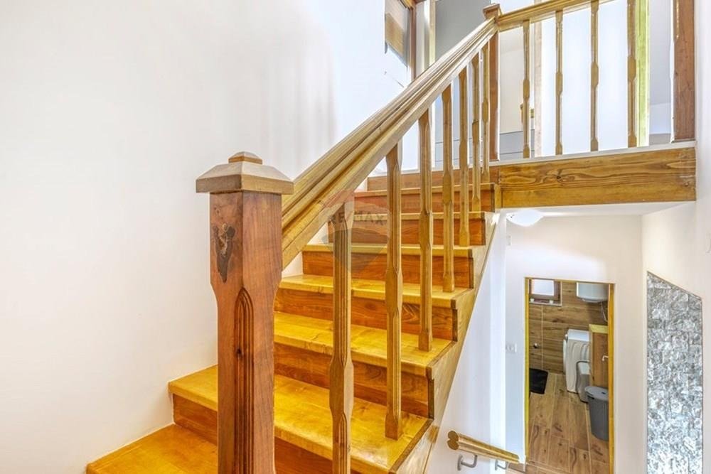 Casa In vendita - Ličko-senjska Konjsko Brdo
