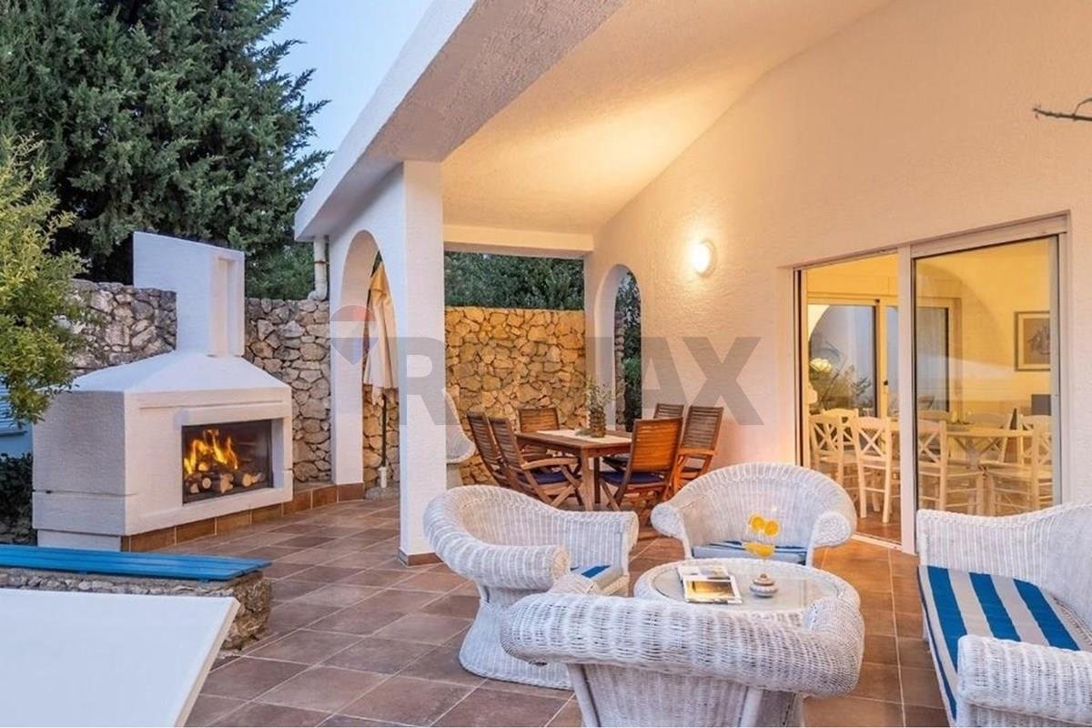 House For sale - Ličko-senjska Novalja