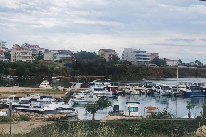 Apartmán na prodej 96 m² – Povljana