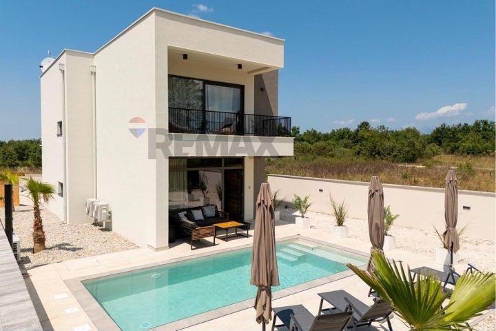 Haus zu verkaufen 136 m² – Nin