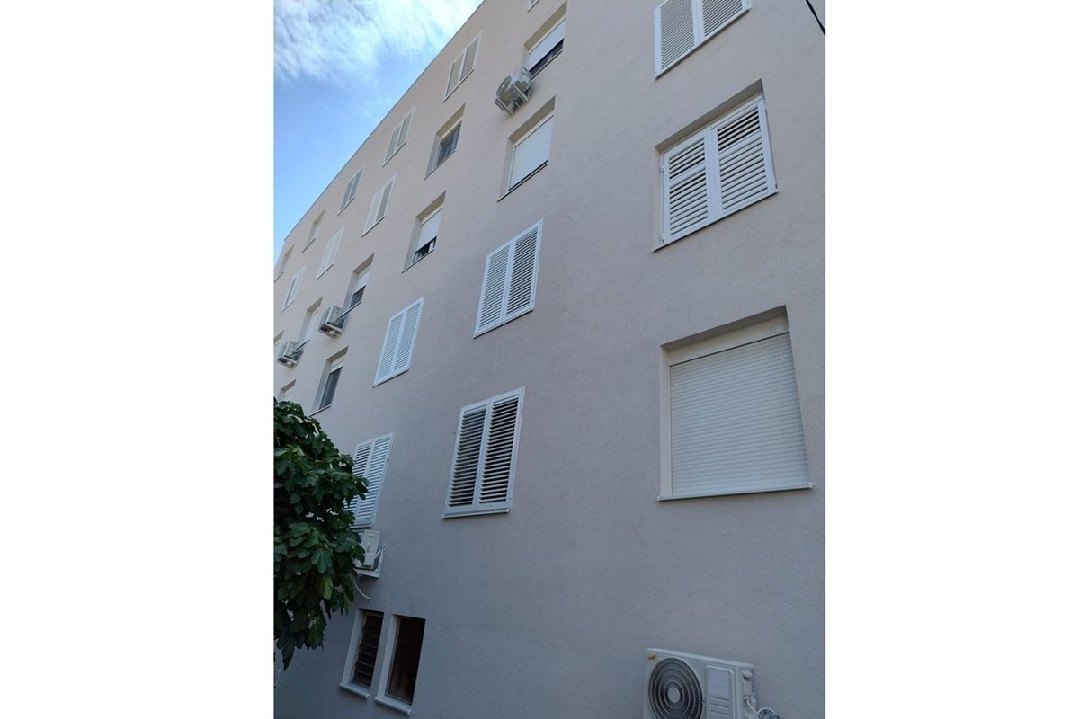 Apartma Naprodaj - Zadarska Branimirova Obala