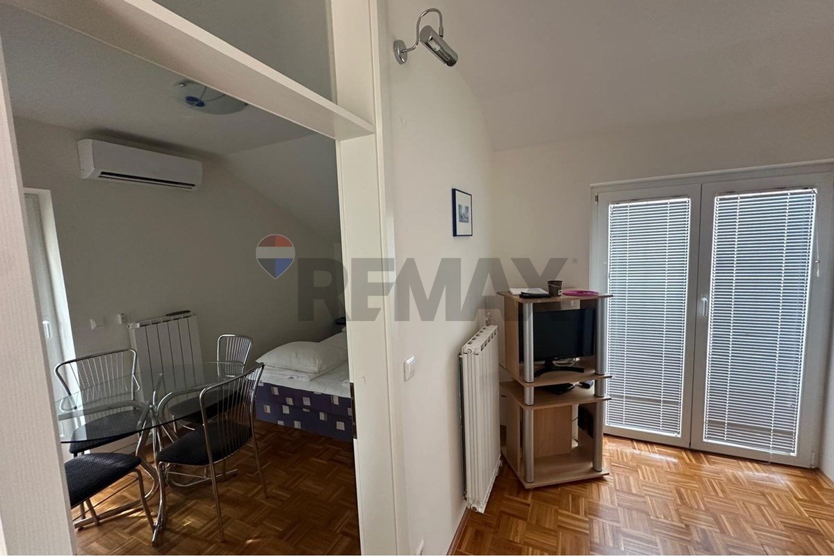 House For sale - Ličko-senjska Stara Novalja