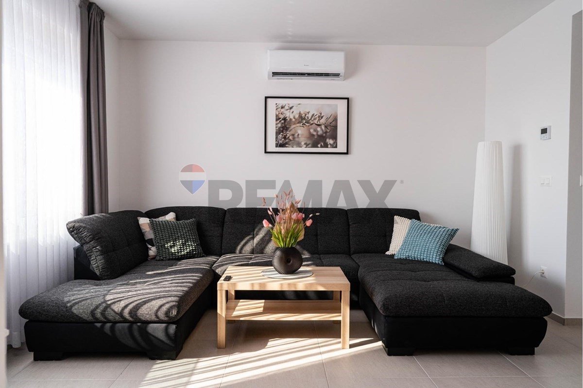 Flat For sale - Ličko-senjska Novalja
