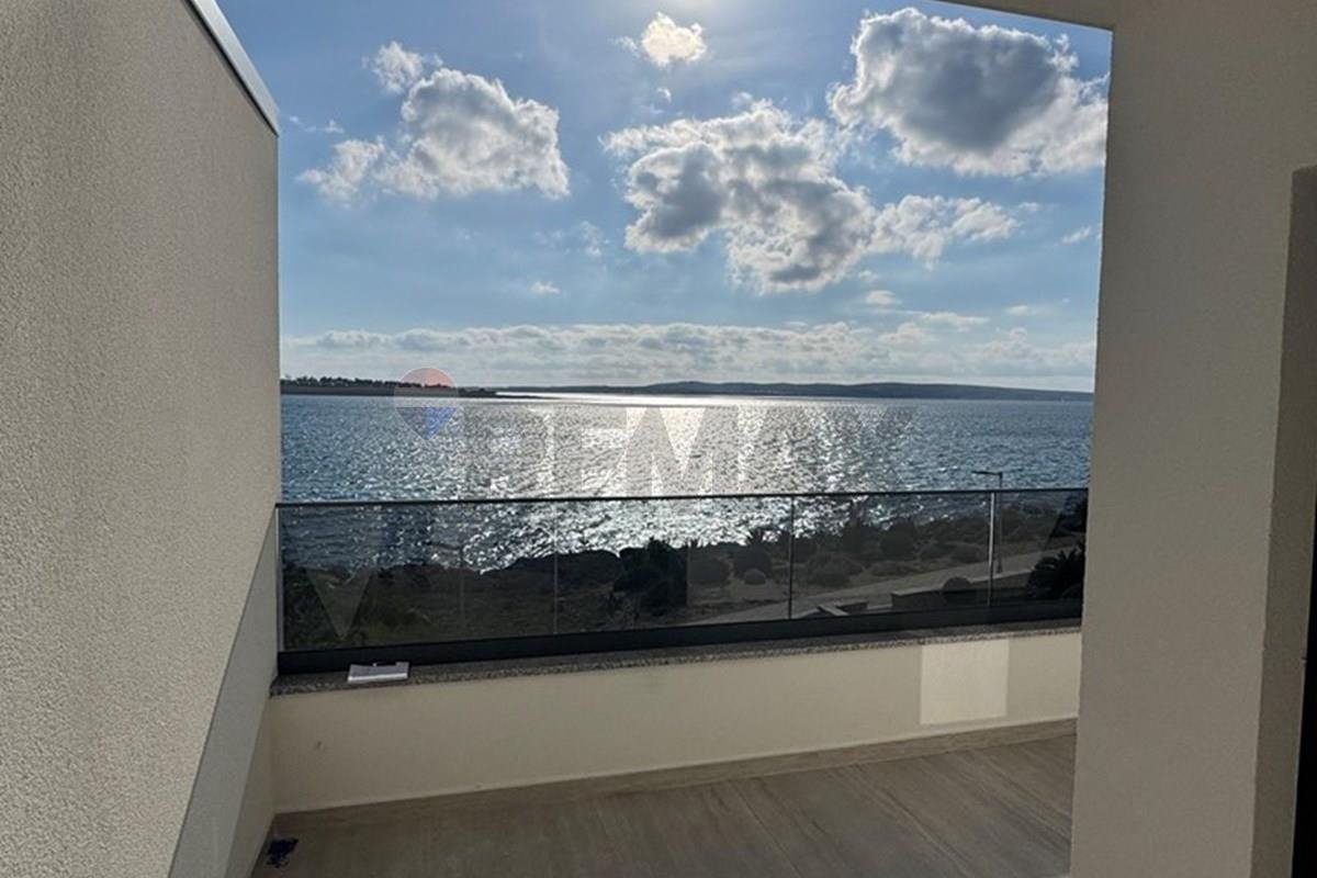 Flat For sale - Zadarska Povljana