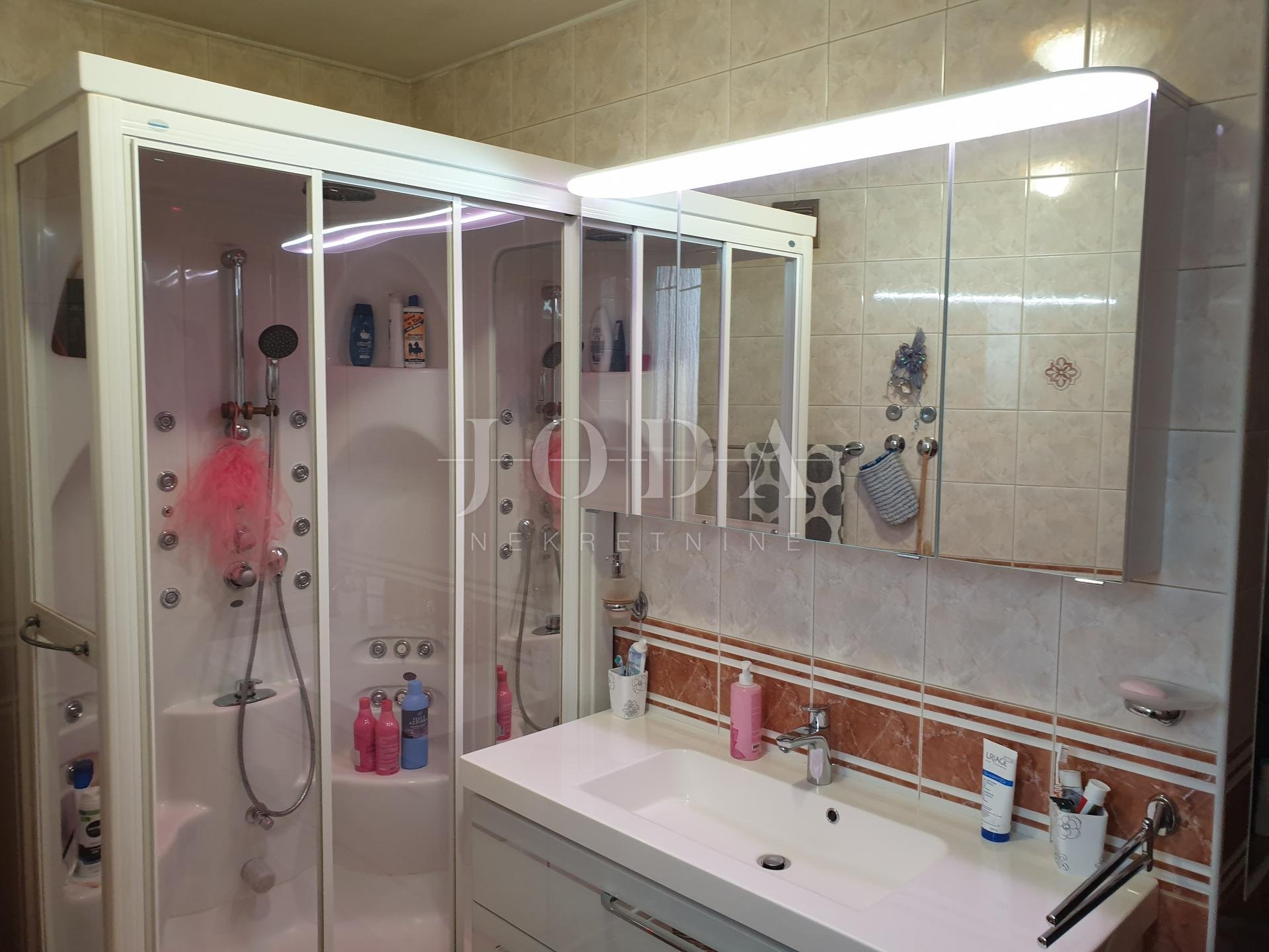 Kuća Na prodaju - Primorsko-goranska Crikvenica