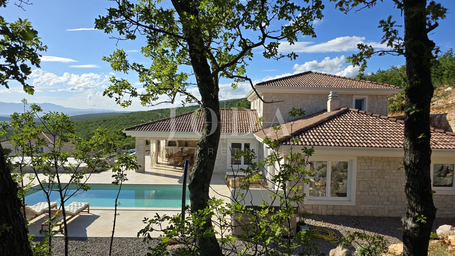 Casa In vendita - Primorsko-goranska Jadranovo