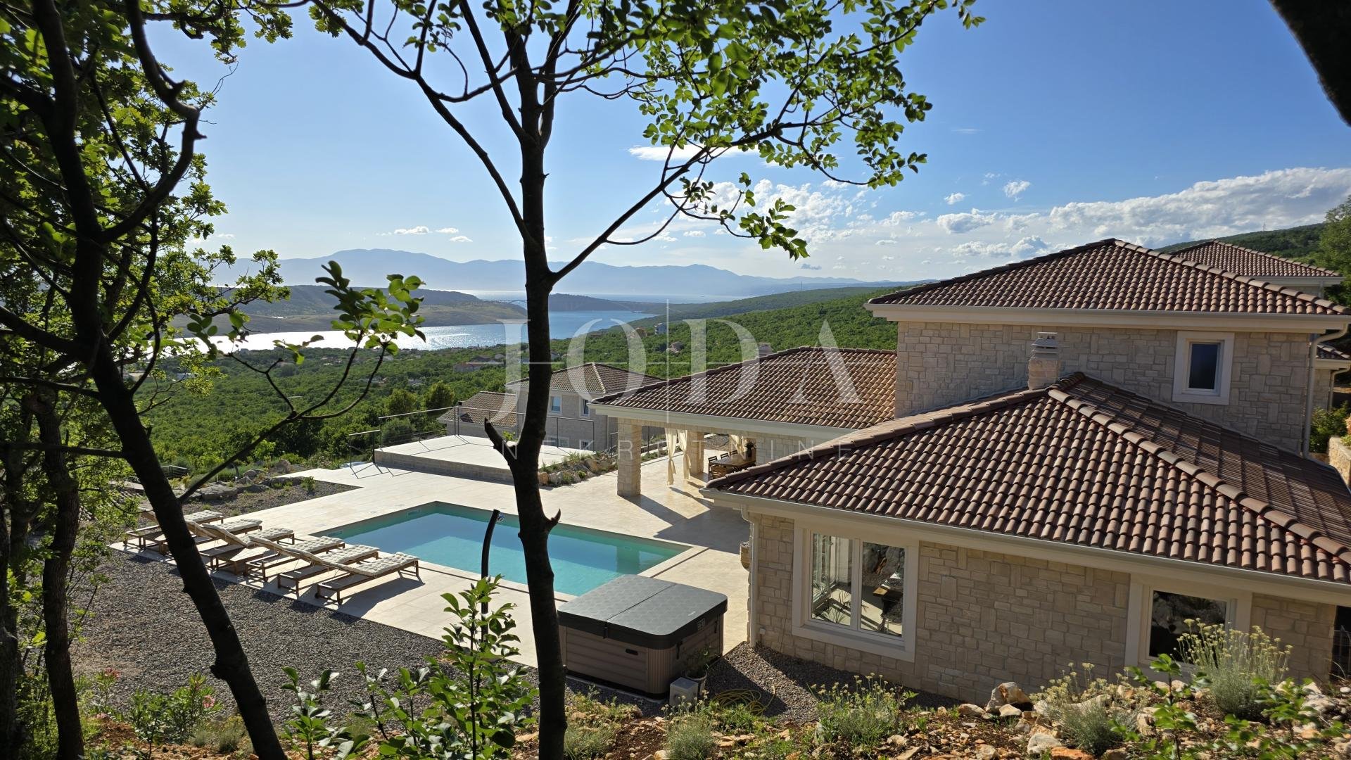 Casa In vendita - Primorsko-goranska Jadranovo