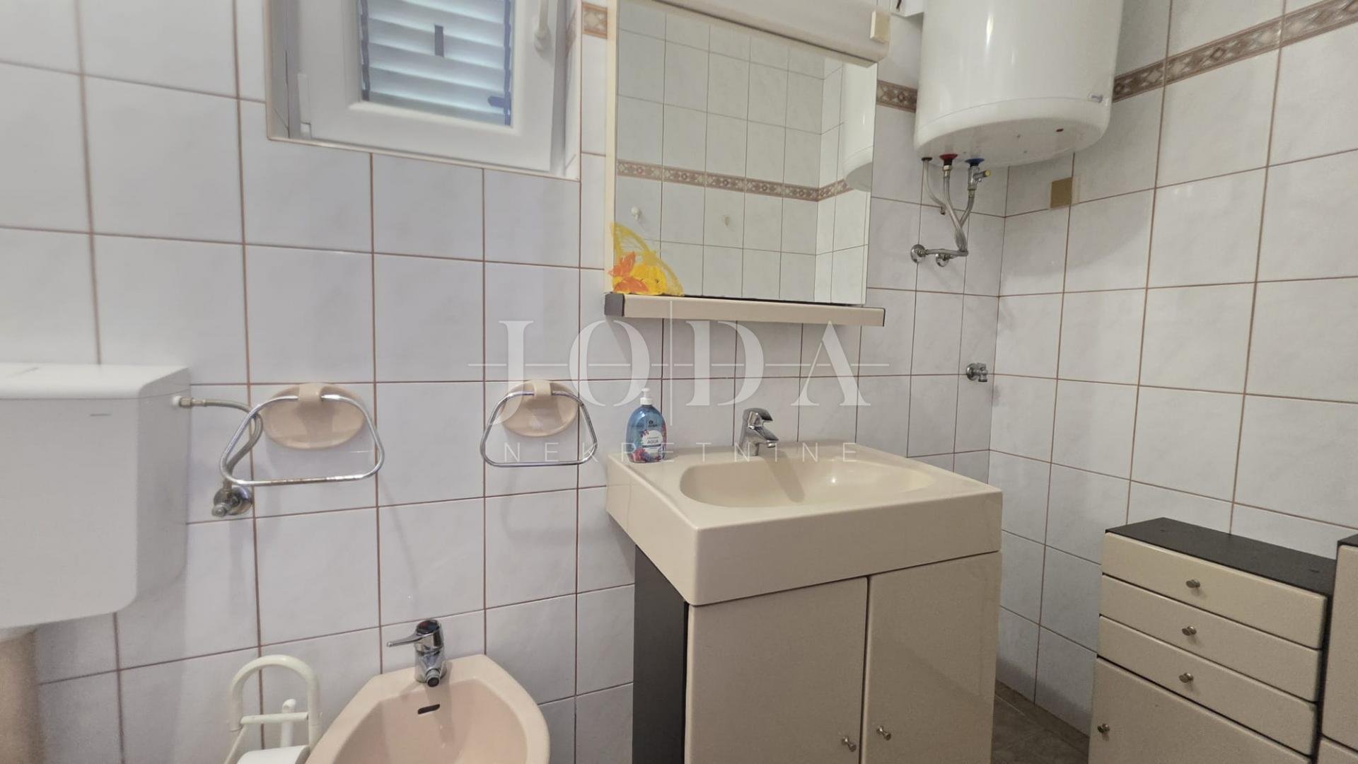 Casa In vendita - Ličko-senjska Cesarica