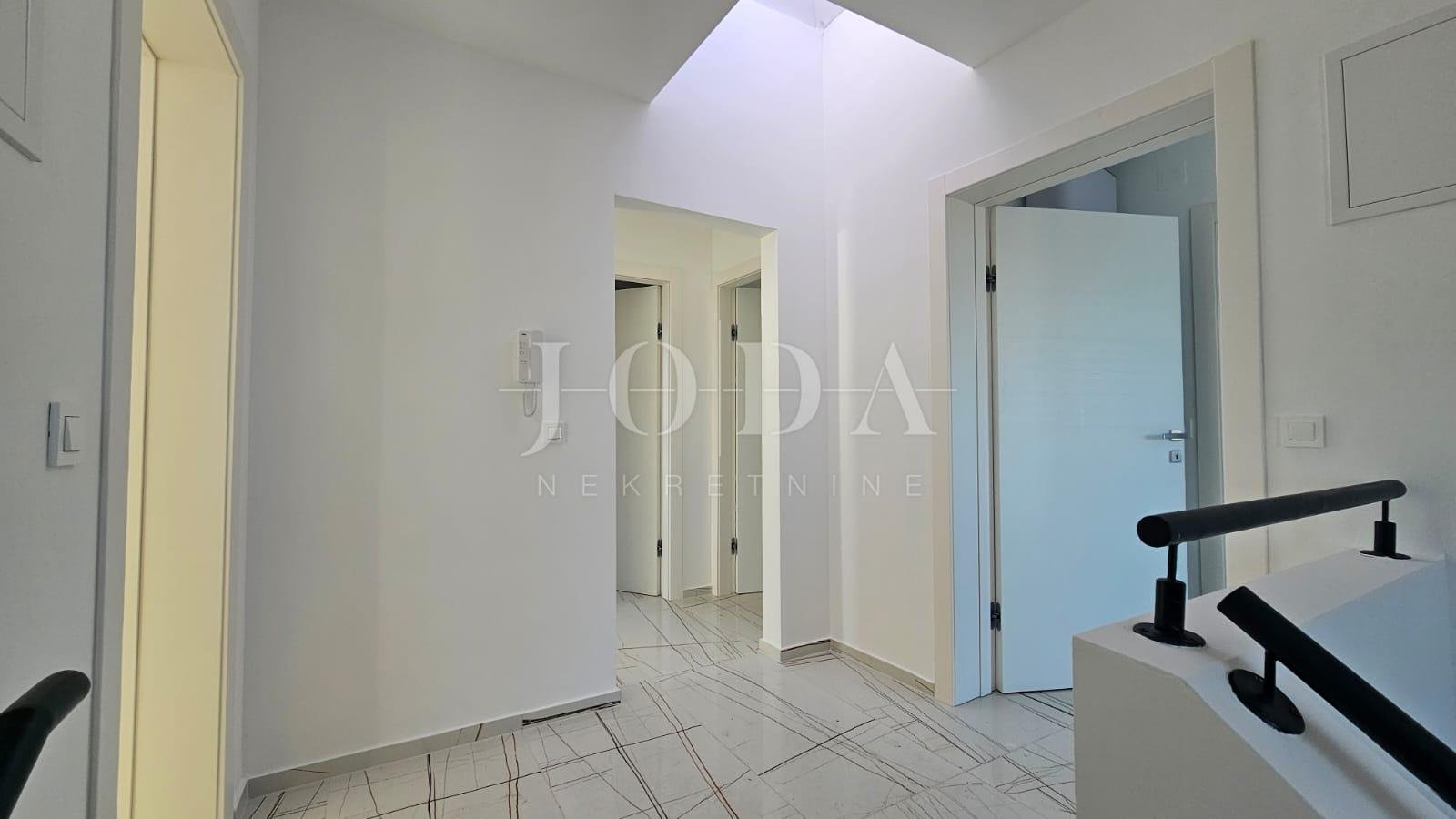 Apartmán Na predaj - Ličko-senjska Novalja
