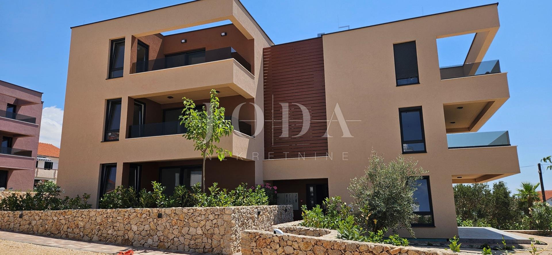 Apartma Naprodaj - Ličko-senjska Novalja