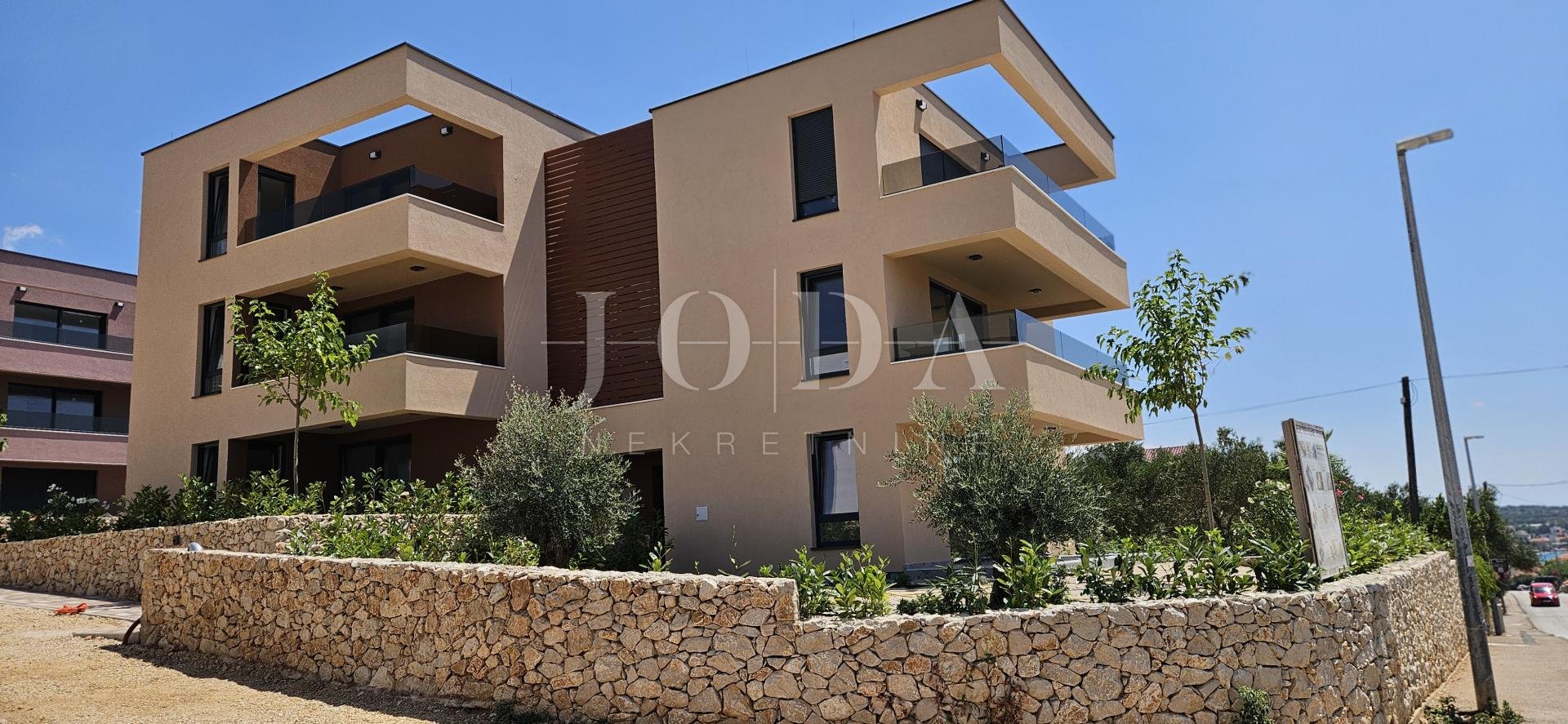 Apartma Naprodaj - Ličko-senjska Novalja