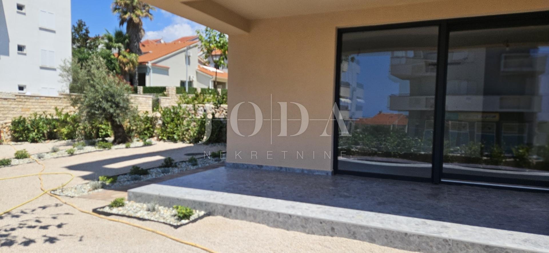 Apartma Naprodaj - Ličko-senjska Novalja