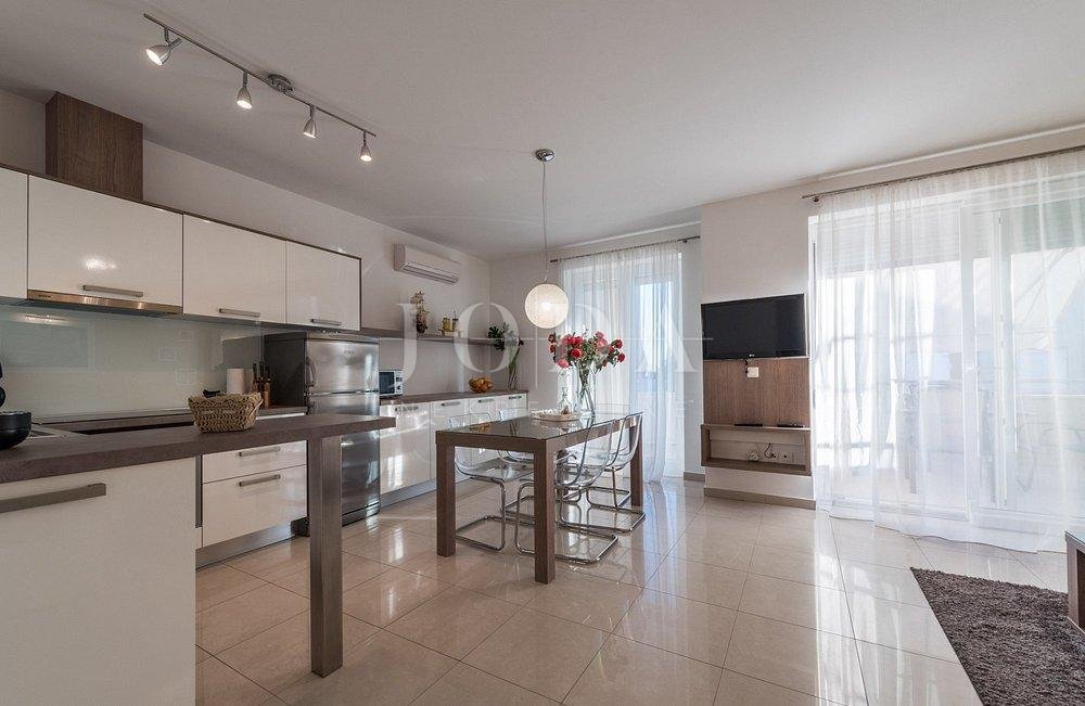 Flat For sale - Ličko-senjska Novalja