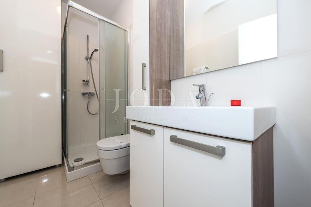 Flat For sale - Ličko-senjska Novalja