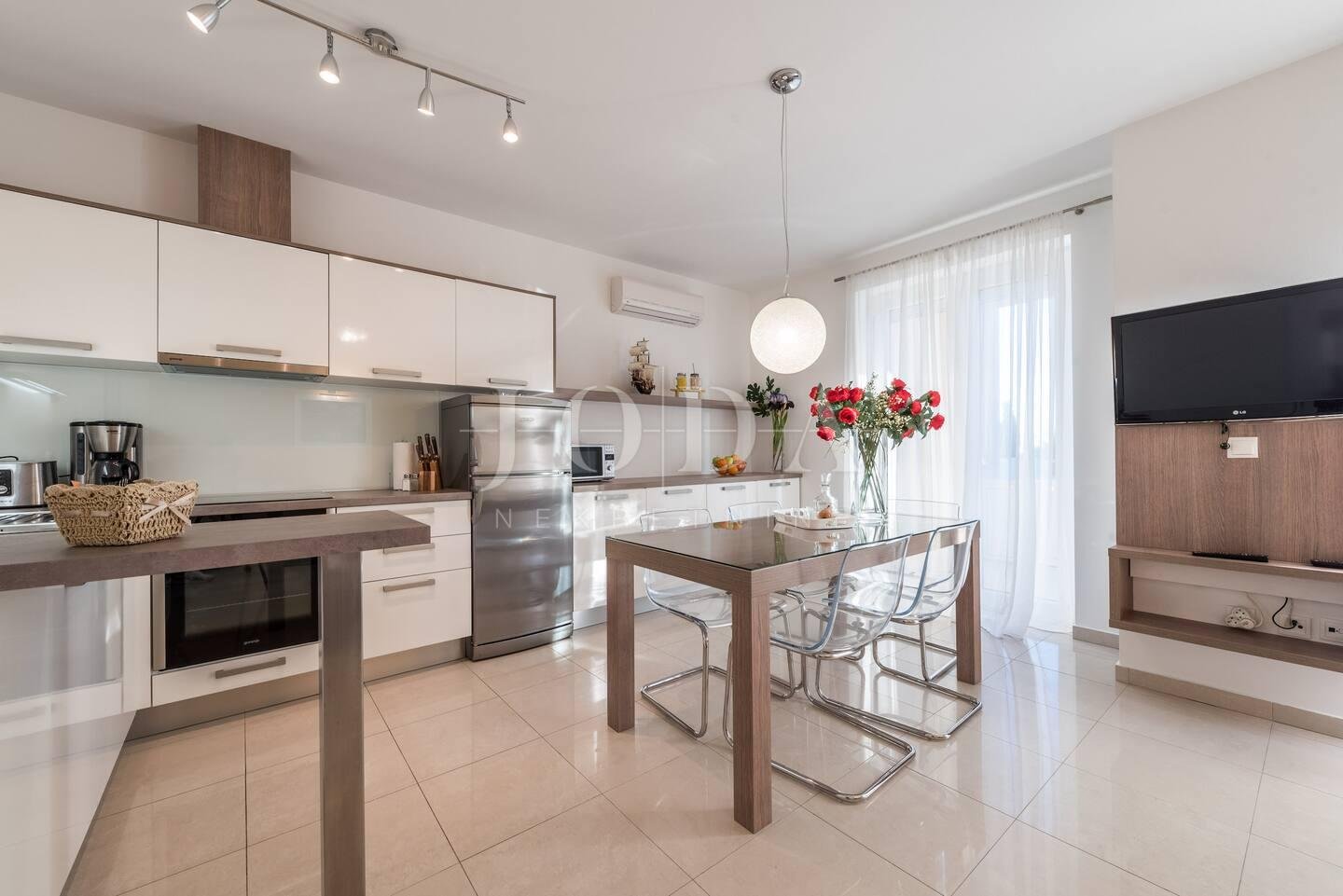 Flat For sale - Ličko-senjska Novalja