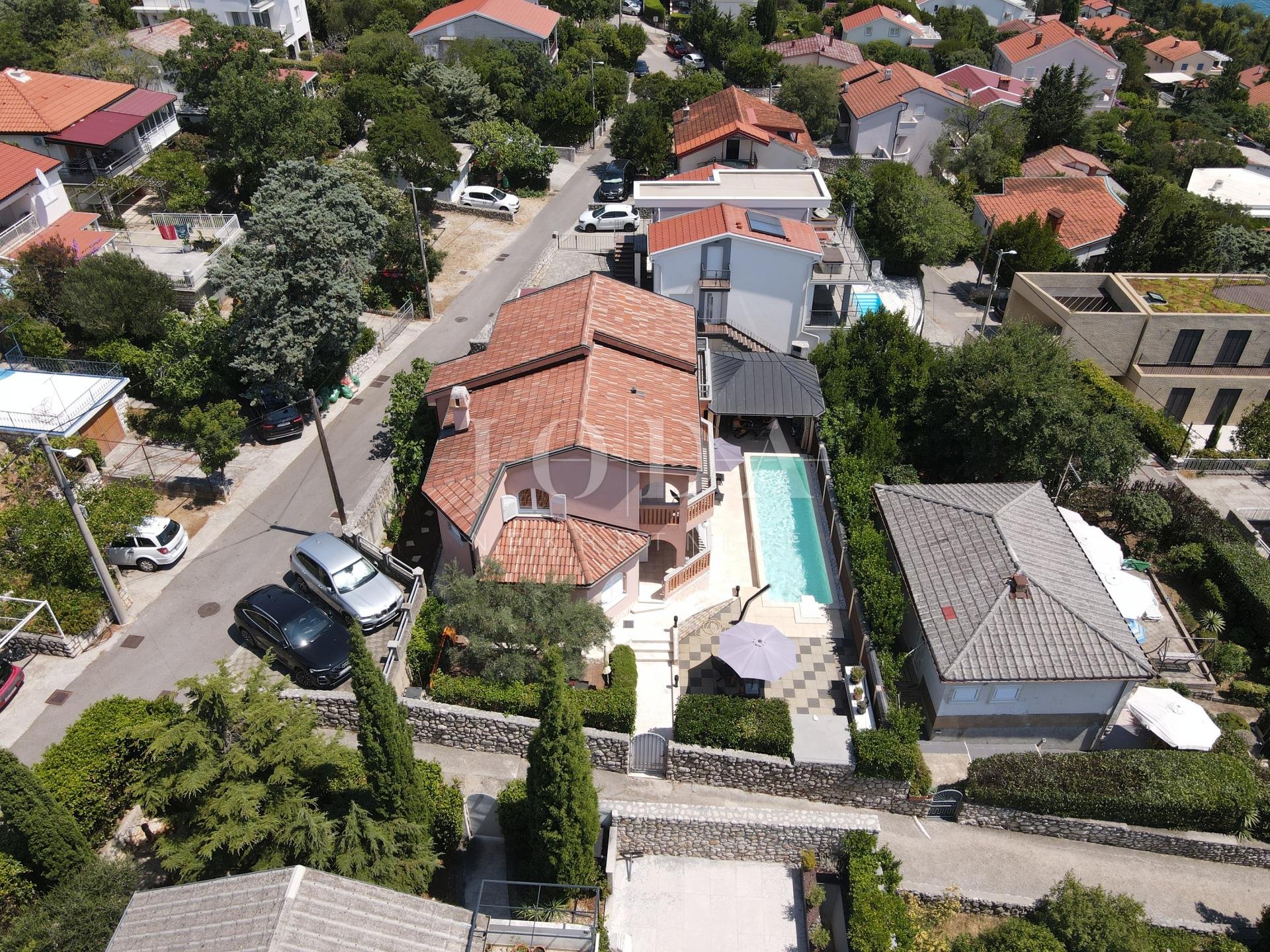 Dom Na sprzedaż - Primorsko-goranska Novi Vinodolski