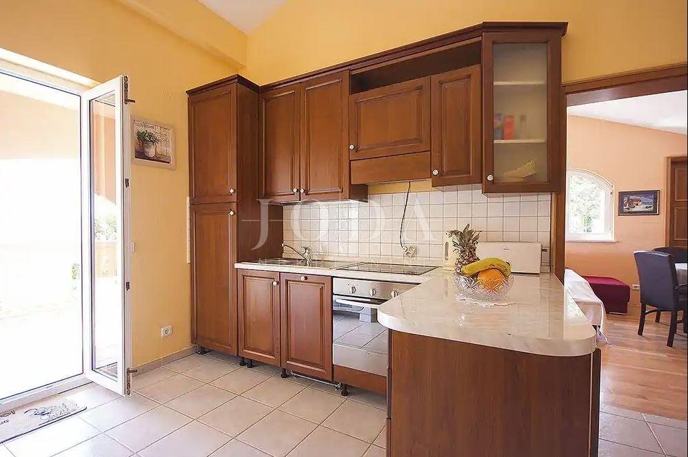 Dom Na sprzedaż - Primorsko-goranska Novi Vinodolski