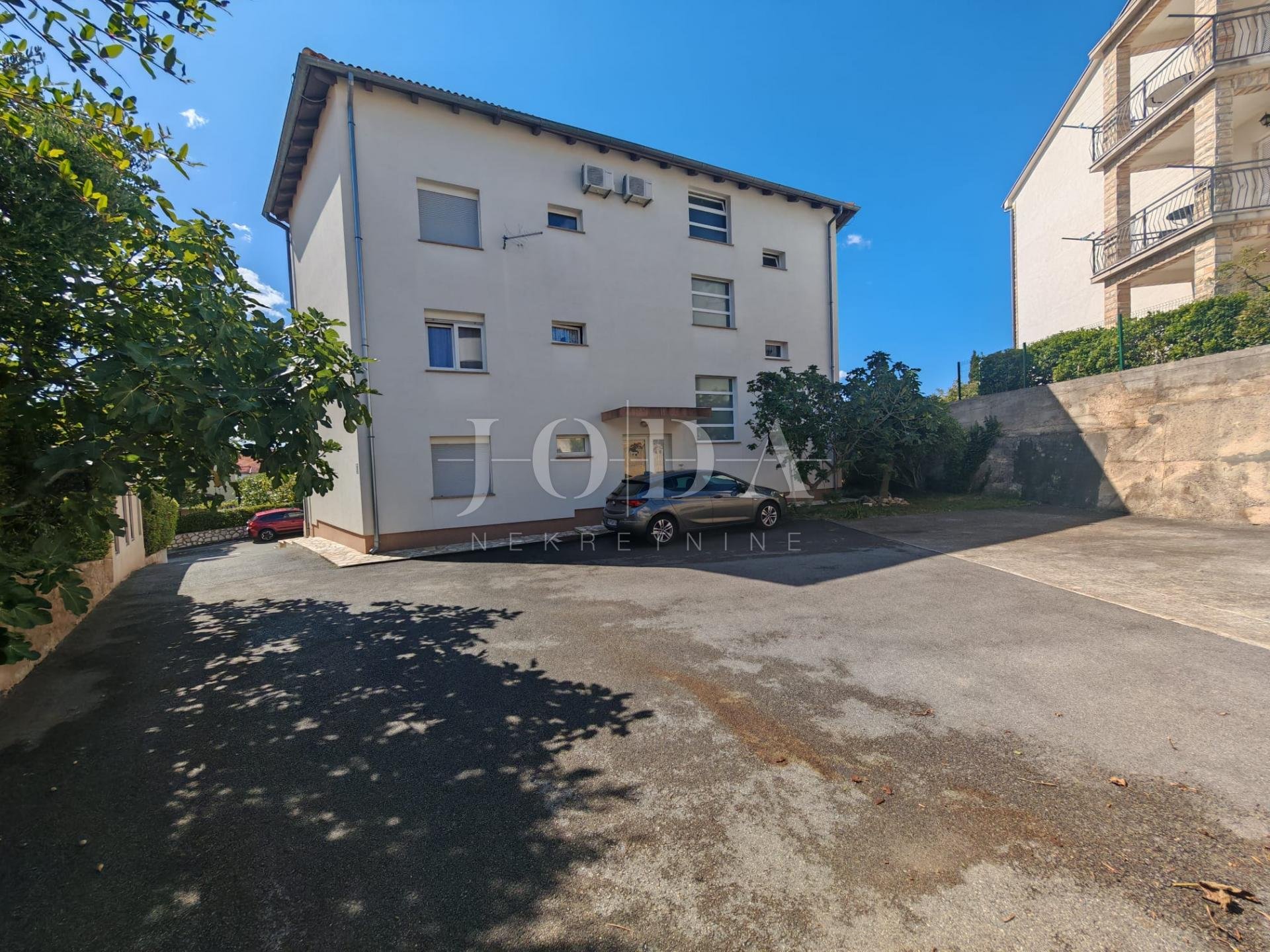 Appartamento In vendita - Primorsko-goranska Novi Vinodolski
