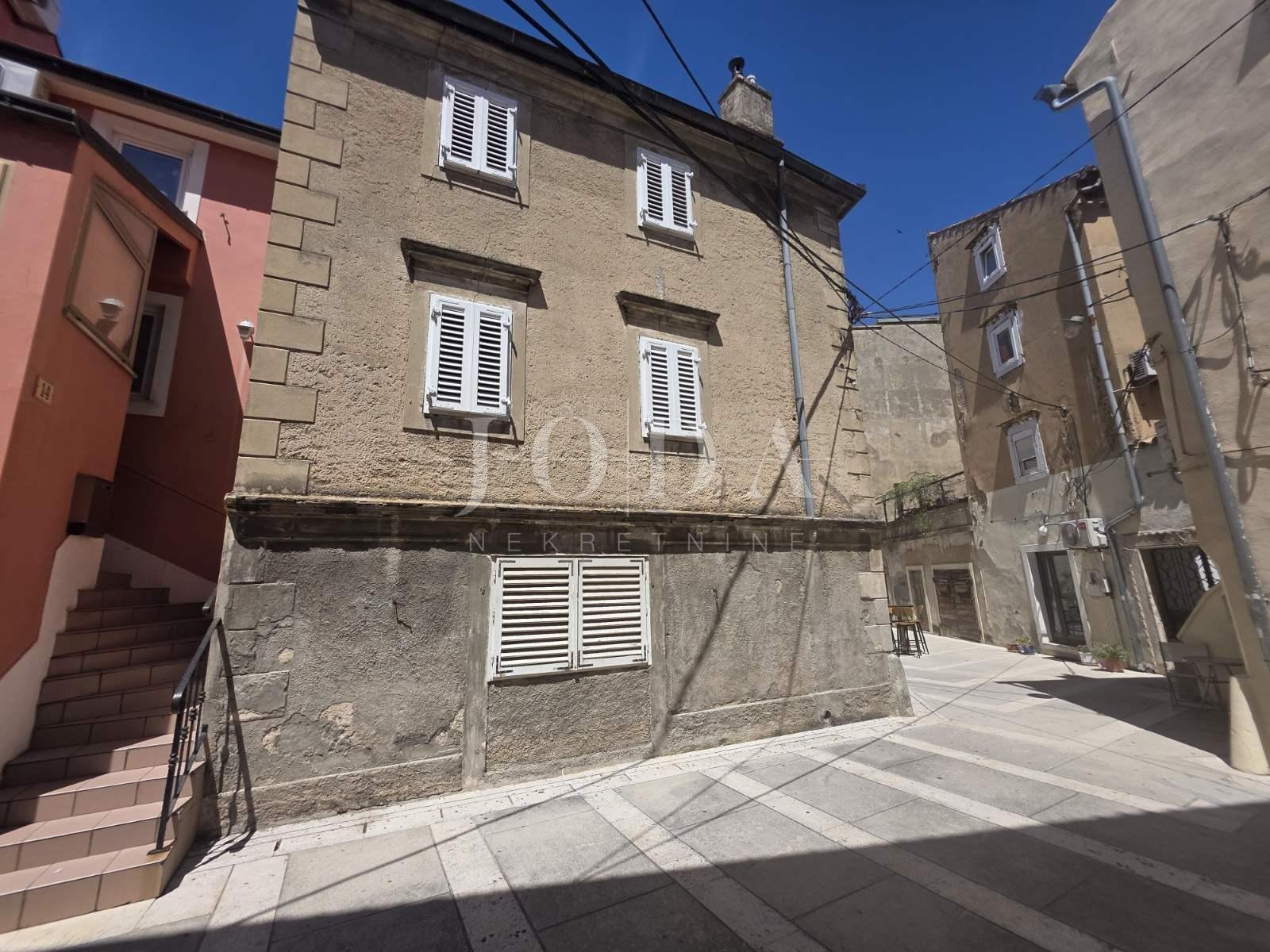 Casa In vendita - Ličko-senjska Senj - foto 1/18